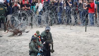 الولايات المتحدة تتأهب لموجة هجرة كبيرة من حدود المكسيك