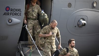 بريطانيا تنشر 8 آلاف عسكري في شرق أوروبا