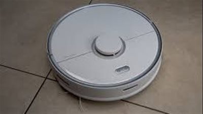 روبوروك تطلق المكنسة الروبوتية Q7 الجديدة المجهزة بمحطة شفط