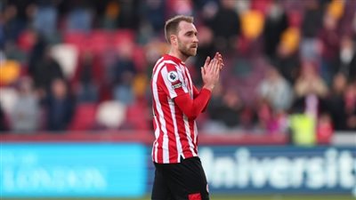 نادي برينتفورد الإنجليزي يحاول الإبقاء على إريكسن 