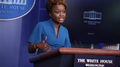 كارين جان-بيار أول امرأة سوداء ناطقة باسم البيت الأبيض