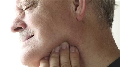 علامات تنذر بالإصابة بالسرطان يجب زيارة الطبيب بشكل عاجل في حال ظهورها