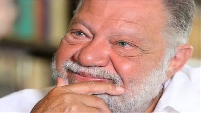 الفنان يحي الفخراني يعلق على شائعة وفاته: 