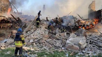 أوكرانيا: مقتل 60 مدنيا جراء قصف مدرسة شرق البلاد