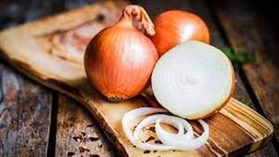 للبصل فوائد ومنافع كثيرة.. هل يمكن أم يمنع انتشار الإنفلونزا في الجو؟