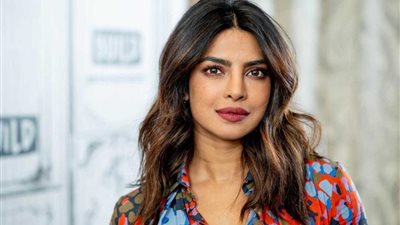 شاهد.. أول ظهور لمولودة بريانكا شوبرا ونيك جوناس