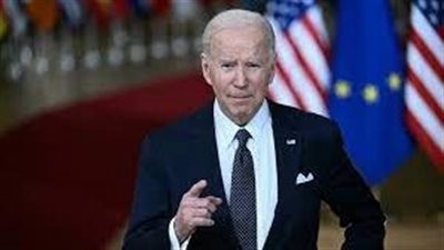 جو بايدن يوقع تشريعًا يٌسهّل تسليم الأسلحة إلى أوكرانيا ودول أخرى في أوروبا الشرقية