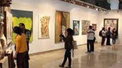 كواليس عودة لوحات معرض 