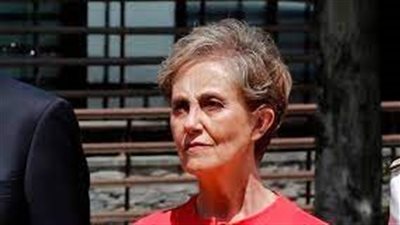  وزيرة الدفاع الإسبانية:الحكومة أقالت مديرة جهاز الاستخبارات باث إيستيبان