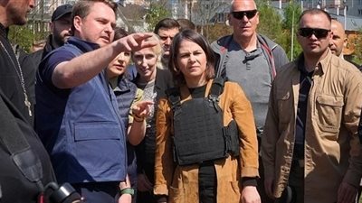 الرئيس الأوكراني يستقبل وزيرة الخارجية الألمانية في كييف