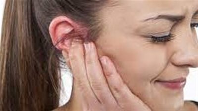 ما هي أسباب التهاب الأذن الوسطى؟