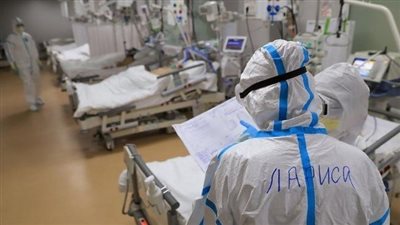 تراجع حصيلة الإصابات الجديدة بفيروس كورونا في روسيا 