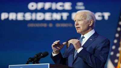 شركات الطيران الأمريكية تحث إدارة بايدن على إلغاء قاعدة سارية منذ 16 شهرًا