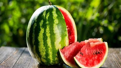 بطيخة تتسبب في مصرع أسرة بكاملها تحت عجلات القطار