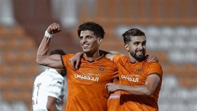 فريق نهضة بركان يتأهل إلى نهائي الكونفدرالية الأفريقية للمرة الثالثة في تاريخه