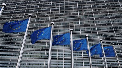  المفوضية الأوروبية تخفض توقعاتها لأداء اقتصادات عالمية في العام 2022
