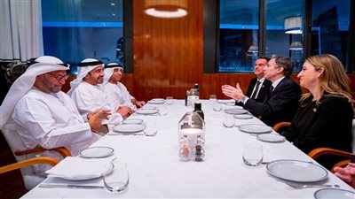 عبدالله بن زايد يؤكد أن بلاده تتطلع لتعزيز علاقاتها الاستراتيجية مع الولايات المتحدة الأمريكية