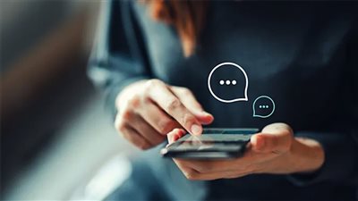 واتساب تسمح للمستخدمين بمغادرة مجموعات الدردشة بـ 