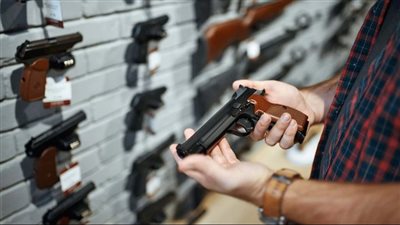 بالأرقام.. حجم سوق الأسلحة النارية زاد أضعافًا في الولايات المتحدة الأمريكية خلال عقدين