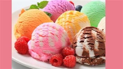 خبير تغذية الصحيحة: تناول الآيس كريم قبل النوم يمنع النوم بسرعة