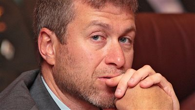 هل توصل مالك تشيلسي والحكومة البريطانية إلى اتفاق بشأن تسوية التزامات ديون الفريق؟