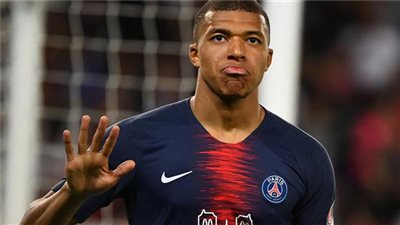  عمدة مدينة بواسي الفرنسية يزيح الستار عن القرار المنتظر لكيليان مبابي بشأن مستقبله