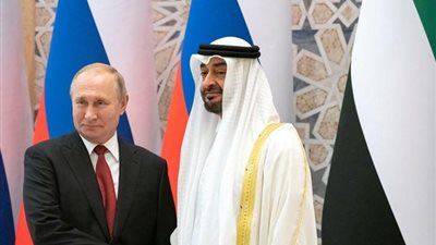خلال مكالمة هاتفية.. الرئيس بوتين يهنئ محمد بن زايد بانتخابه رئيسا للإمارات