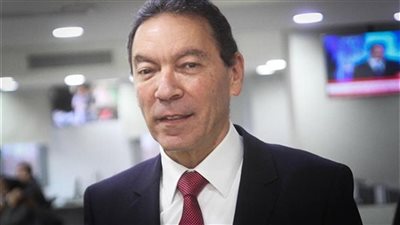 إصابة الدكتور هاني الناظر بالسرطان.. وابنه: 