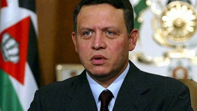 العاهل الأردني يقرر تقييد إتصالات وإقامة شقيقه الأمير حمزة 