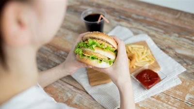 فرنسا.. حالة تسمم جماعي وقعت في كافيتريا مدرسة في بلدية شاتينيت مالابري في شمال البلاد