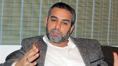 النجم أحمد عبد العزيز يتسلم جائزة الإبداع الدرامي من «الكاثوليكي للسينما»