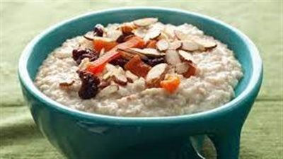 خبيرة تغذية أمريكية تكشف أن عصيدة الشوفان المثالية لتخفيض الوزن 