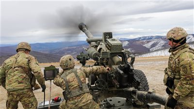  القوات الروسية تدمر مدافع 