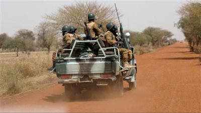  حاكم إقليمي يؤكد مقتل 11 مدنيا على الأقل في هجمات إرهابية على قريتين بشمال بوركينا فاسو