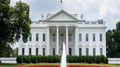 البيت الأبيض: بايدن يتطلع لإجراء محادثات مع خادم الحرمين وولي العهد