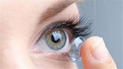  فريق من الباحثين في الصين يطورون عدسات لاصقة ذكية 