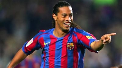 رونالدينيو يثير إعجاب متابعيه على إنستجرام بصور لزيارته الأهرامات 