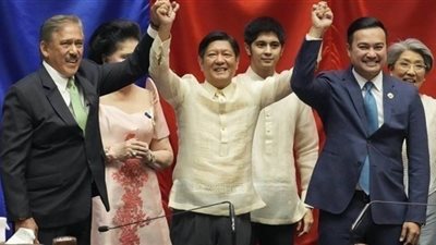 البرلمان الفلبيني يعلن فرديناند ماركوس رئيسًا للبلاد