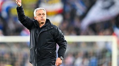 بإنجاز تاريخى.. مورينيو يتربع على عرش القارة الأوروبية