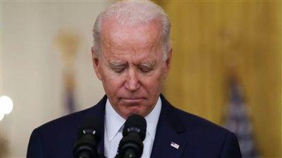 في الذكرى الثانية لمقتل مواطن الأمريكي.. بايدن يحظر في مرسوم رئاسي استخدام الشرطة لأسلوب الخنق