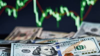 تراجع الدولار نحو أقل مستوى في شهر اليوم الخميس 