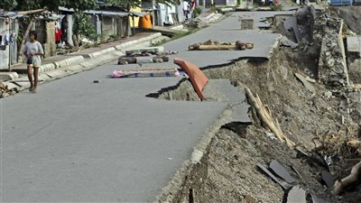 اندونيسيا.. تفاصيل زلزال هز المباني في تيمور الشرقية