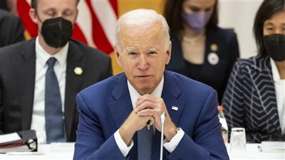 بعد خمسة أيام على المجزرة.. بايدن يزور أقارب ضحايا إطلاق النار لمواساتهم