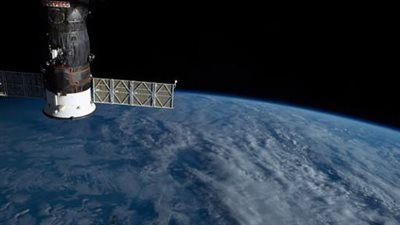 طلاب روس يعملون على مشروع تطوير تقنيات جديدة لالتقاط إشارات الأقمار الصناعية