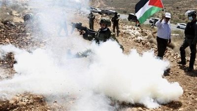 إصابة 8 فلسطينيين في مواجهات مستمرة مع قوات الاحتلات الإسرائيلية بالقدس الشرقية