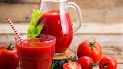 باحثون يكشفون آثار مدهشة لشرب عصير الطماطم