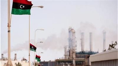 النفط الليبية تكشف أثار إغلاق الحقول والموانئ