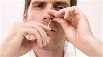  طبيبة أمراض جلدية ألمانية تحذر من نزع شعر الأنف