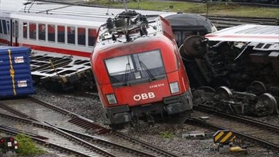 ارتفاع حصيلة المصابين بحادث قطار نتيجة انهيار جسر فى بريانسك الروسية لـ 104