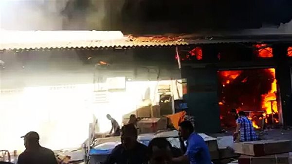 اندلاع حريق هائل في سوق بالعاصمة تونس اندلاع حريق هائل في سوق بالعاصمة تونس